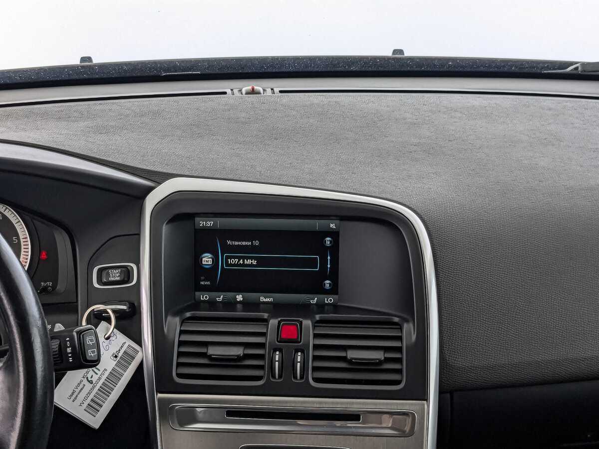 Б/У Вольво ИксЦ60 2012 года. Фото: #12