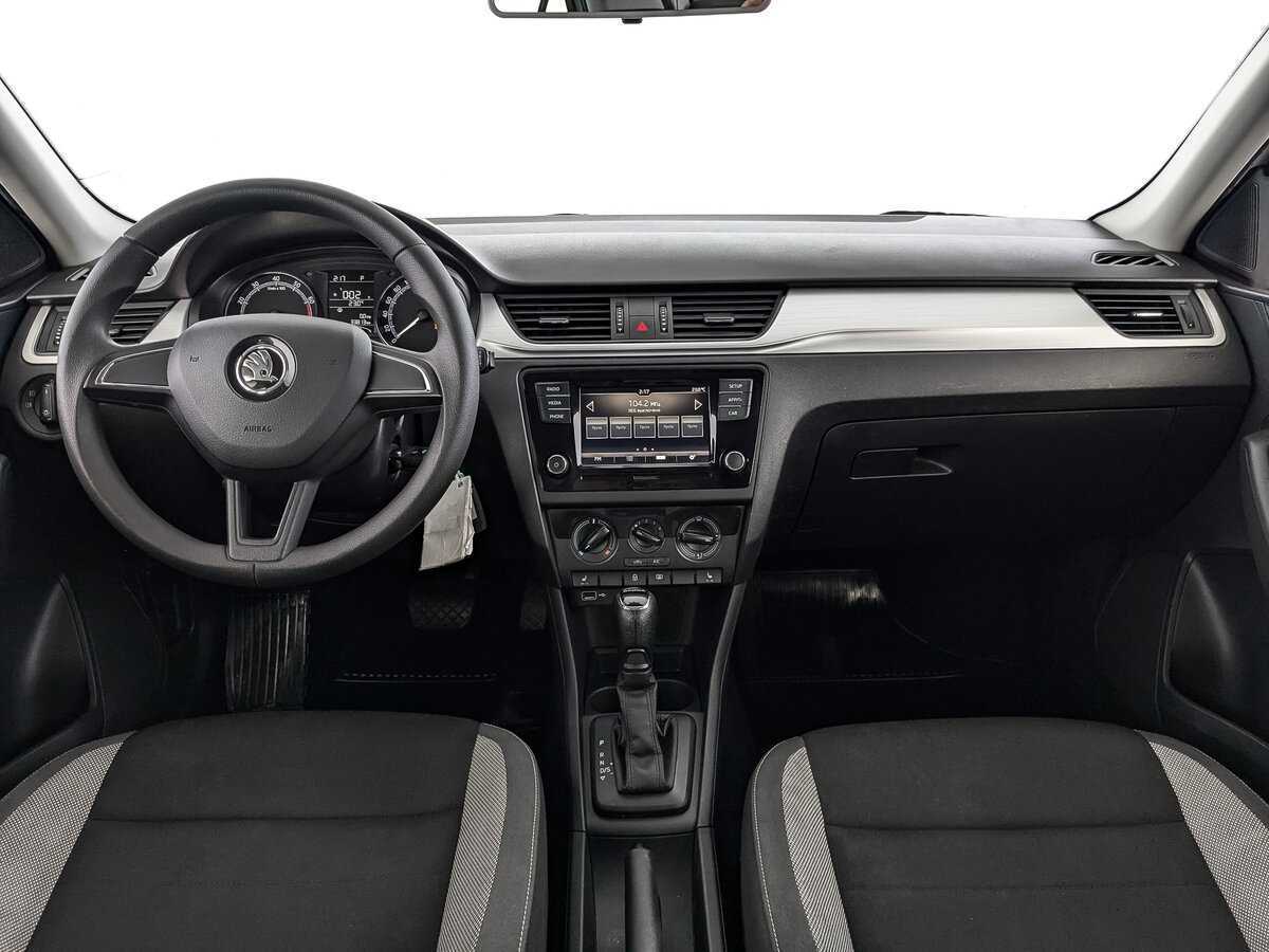 Б/У Шкода Рапид 2019 года. Фото: #9