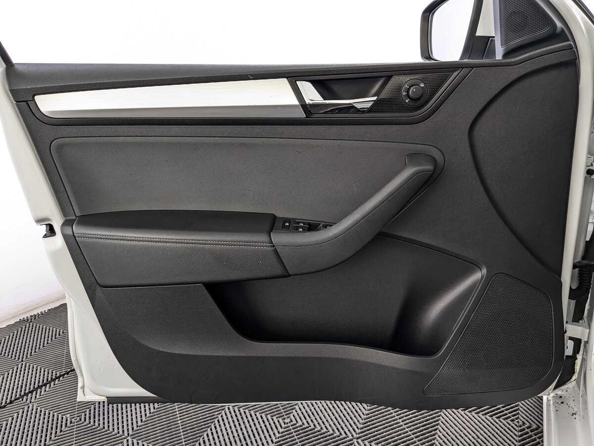 Б/У Шкода Рапид 2019 года. Фото: #14