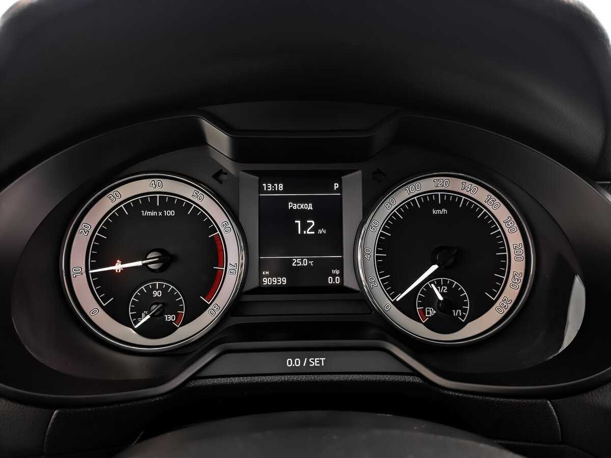 Б/У Шкода Октавия 2020 года. Фото: #11