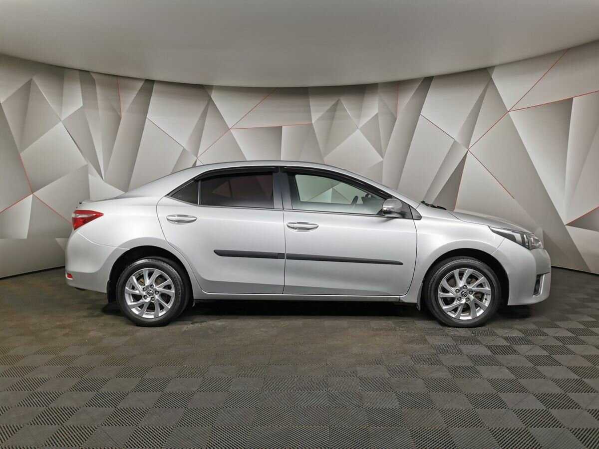 Б/У Тойота Королла 2013 года. Фото: #5