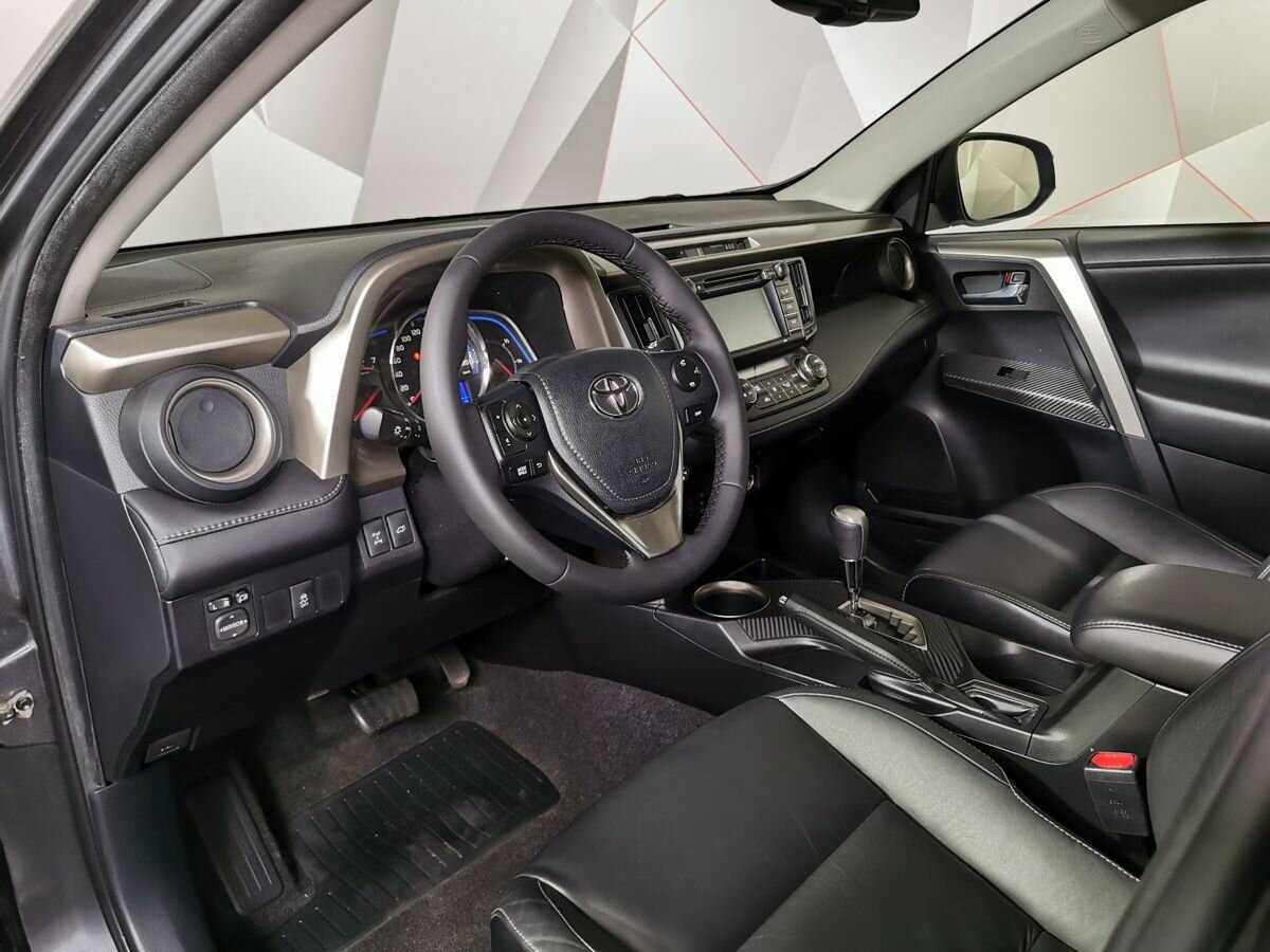 Б/У Тойота Рав4 2014 года. Фото: #13