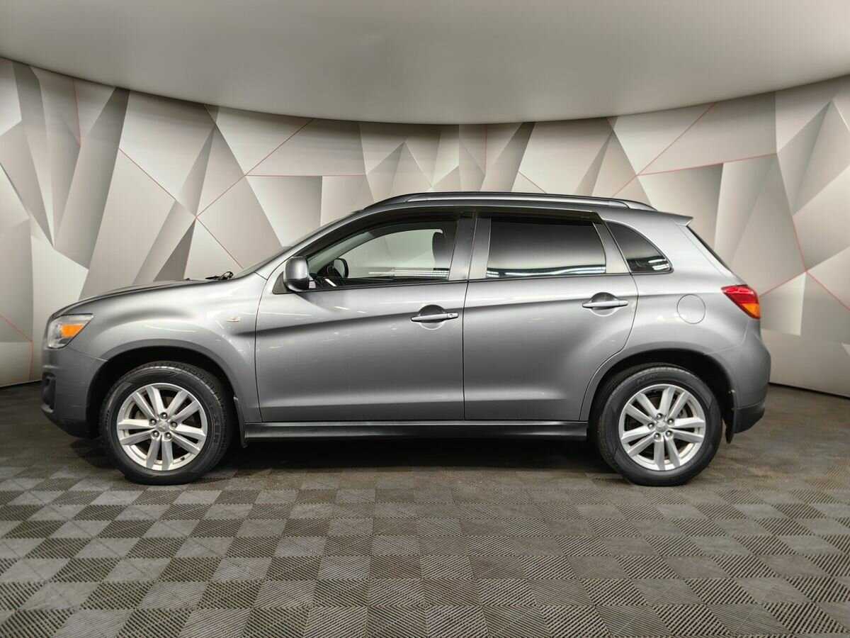 Б/У Митсубиши АС-Икс 2013 года. Фото: #4