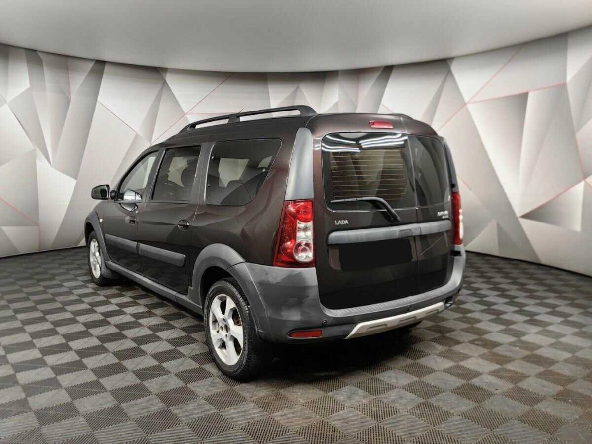 Б/У Лада (ВАЗ) Ларгус 2015 года. Фото: #3