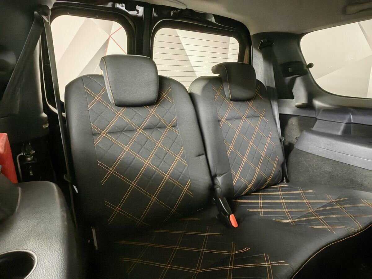 Б/У Лада (ВАЗ) Ларгус 2015 года. Фото: #15