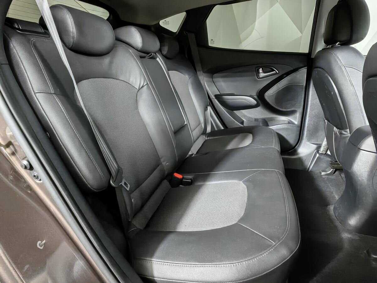 Б/У Хендай ай-икс35 2013 года. Фото: #11