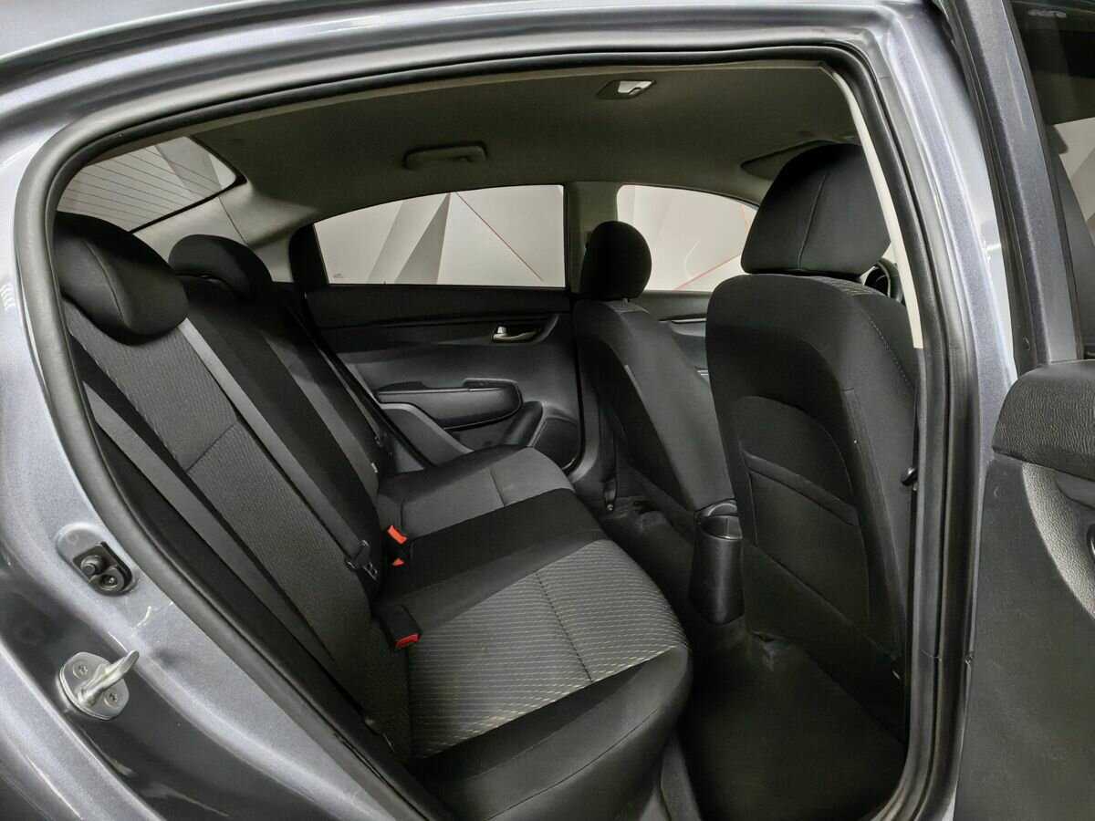 Б/У Киа Рио 2018 года. Фото: #11