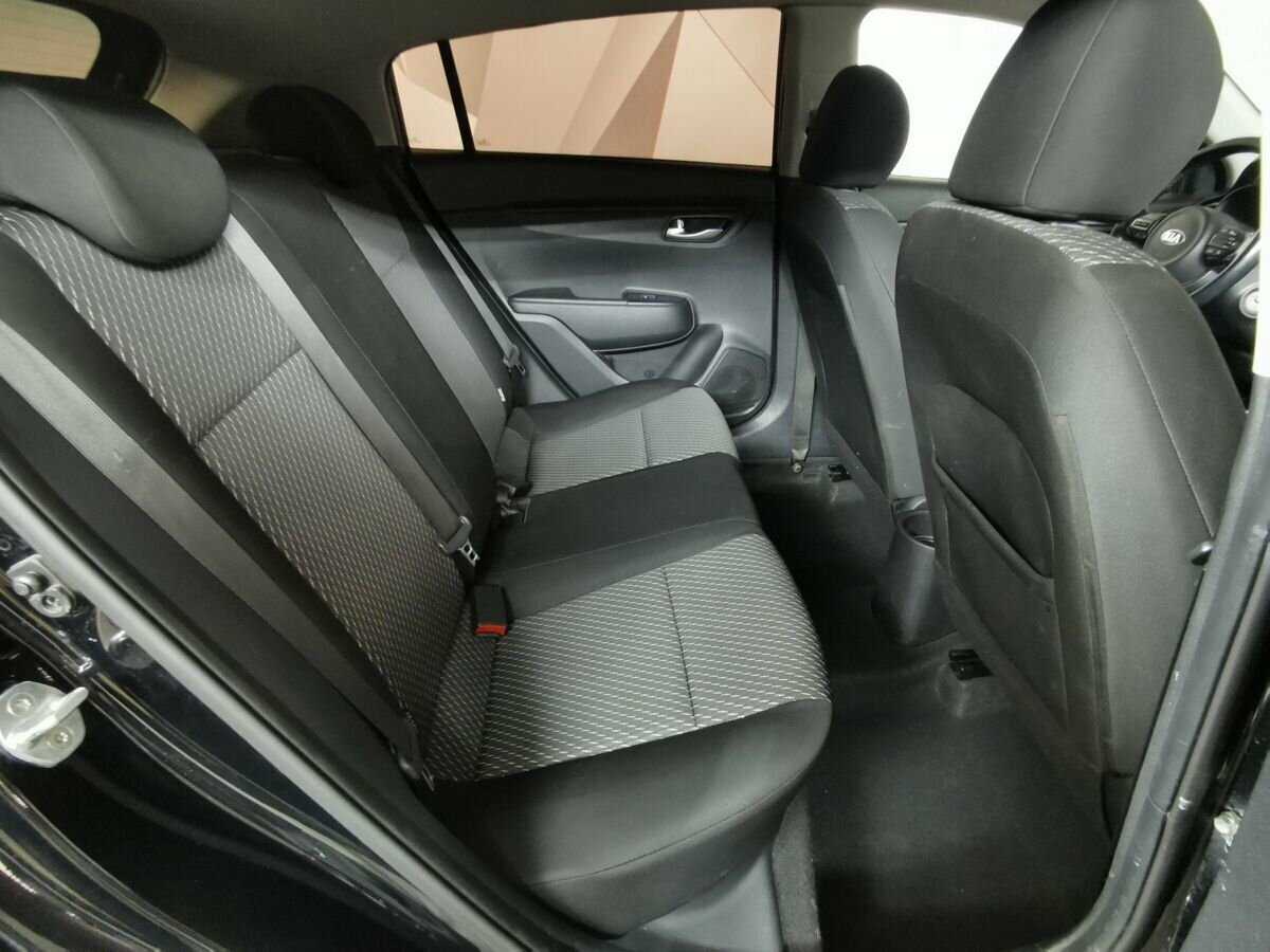 Б/У Киа Рио 2018 года. Фото: #11