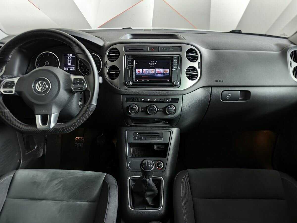 Б/У Фольксваген Тигуан 2016 года. Фото: #9