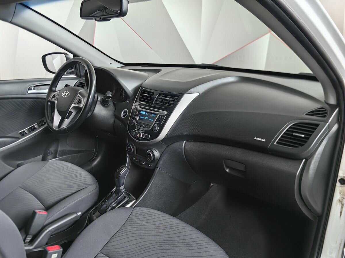 Б/У Хендай Солярис 2014 года. Фото: #8