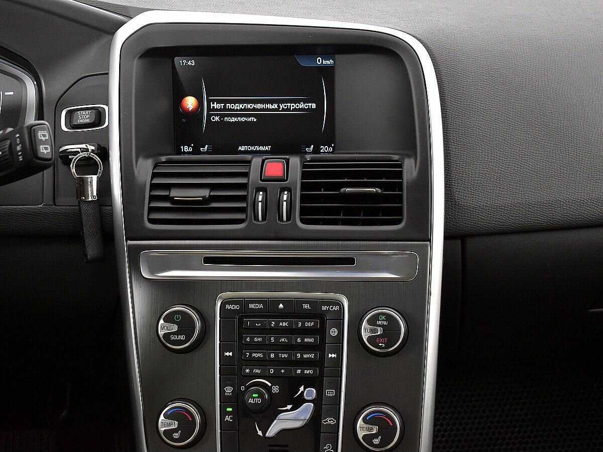 Б/У Вольво ИксЦ60 2014 года. Фото: #12