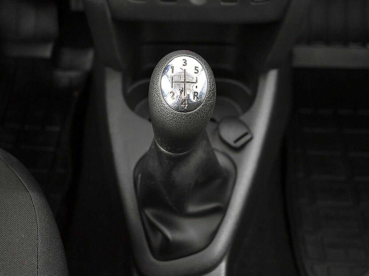 Б/У Рено Сандеро 2016 года. Фото: #13