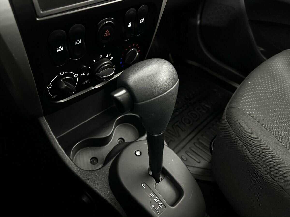 Б/У Ниссан Альмера 2014 года. Фото: #11