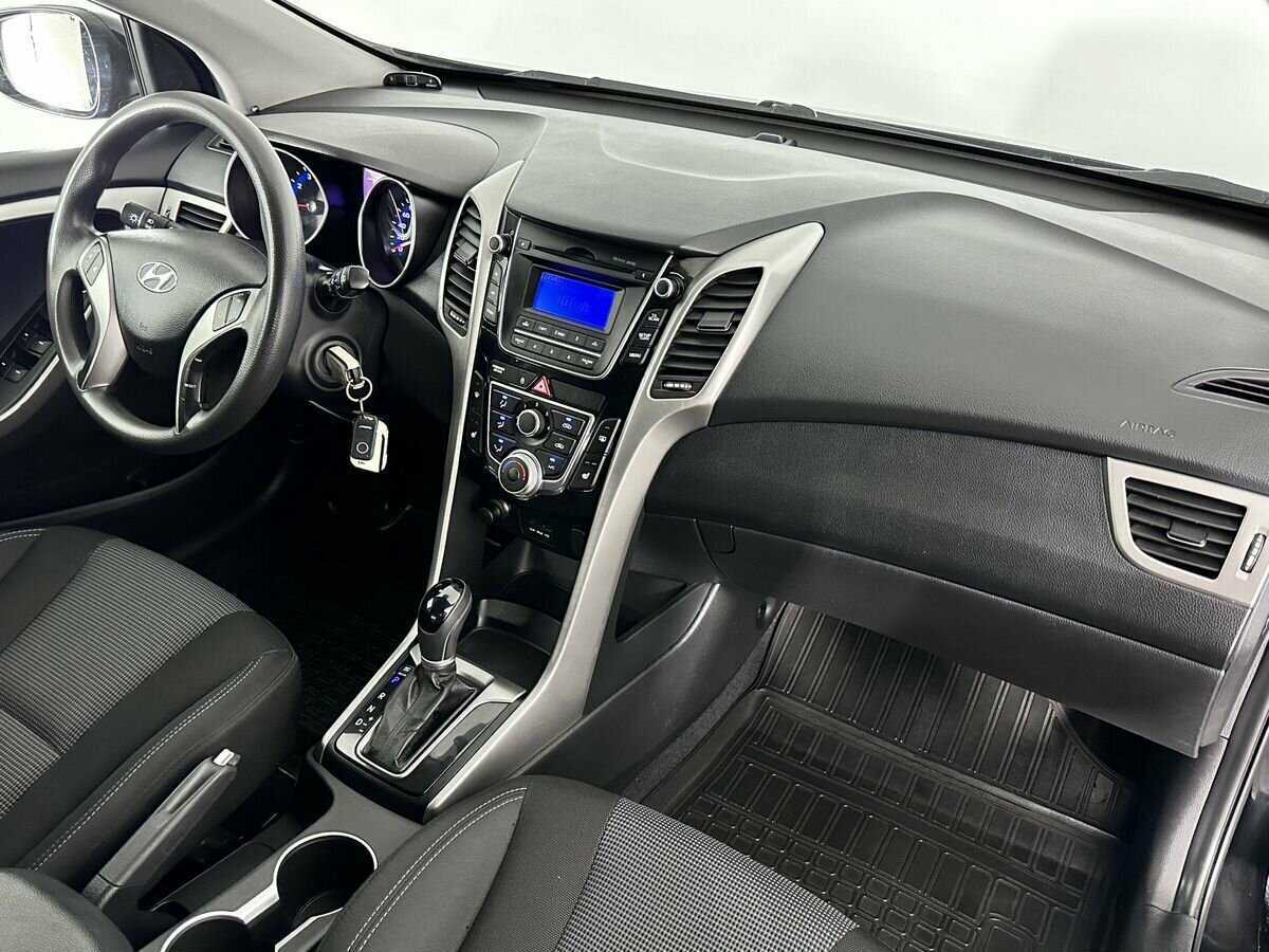 Б/У Хендай ай30 2014 года. Фото: #8