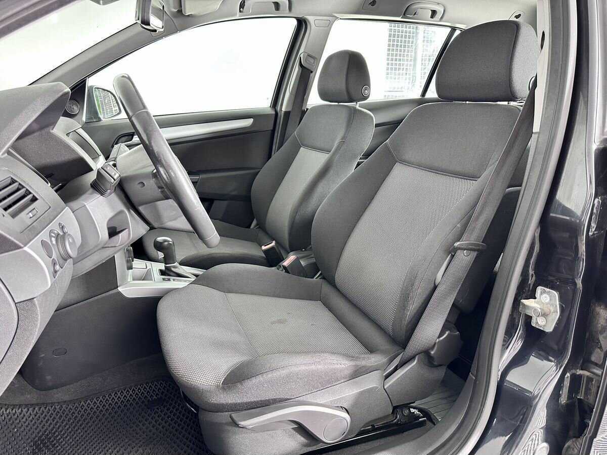 Б/У Опель Астра 2014 года. Фото: #5