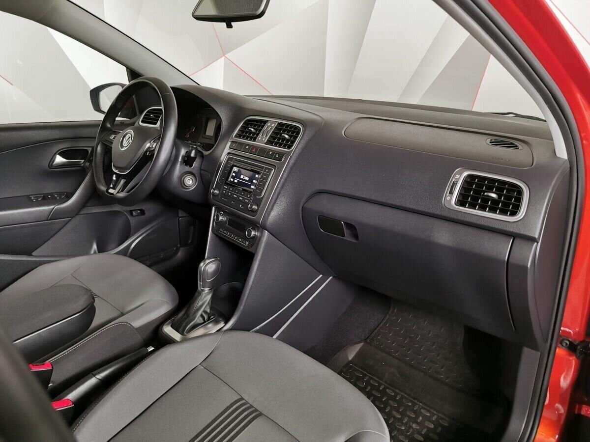 Б/У Фольксваген Поло 2016 года. Фото: #8