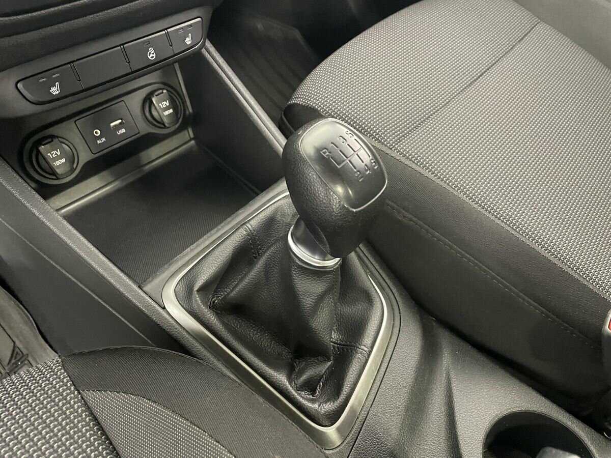 Б/У Хендай Солярис 2017 года. Фото: #12