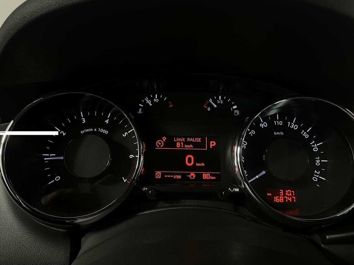 Б/У Пежо 3008 2012 года. Фото: #10