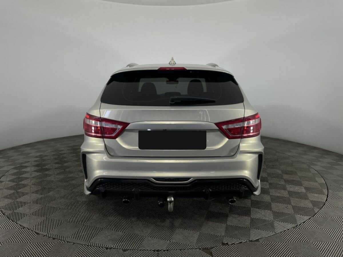 Б/У Лада (ВАЗ) Веста 2018 года. Фото: #2