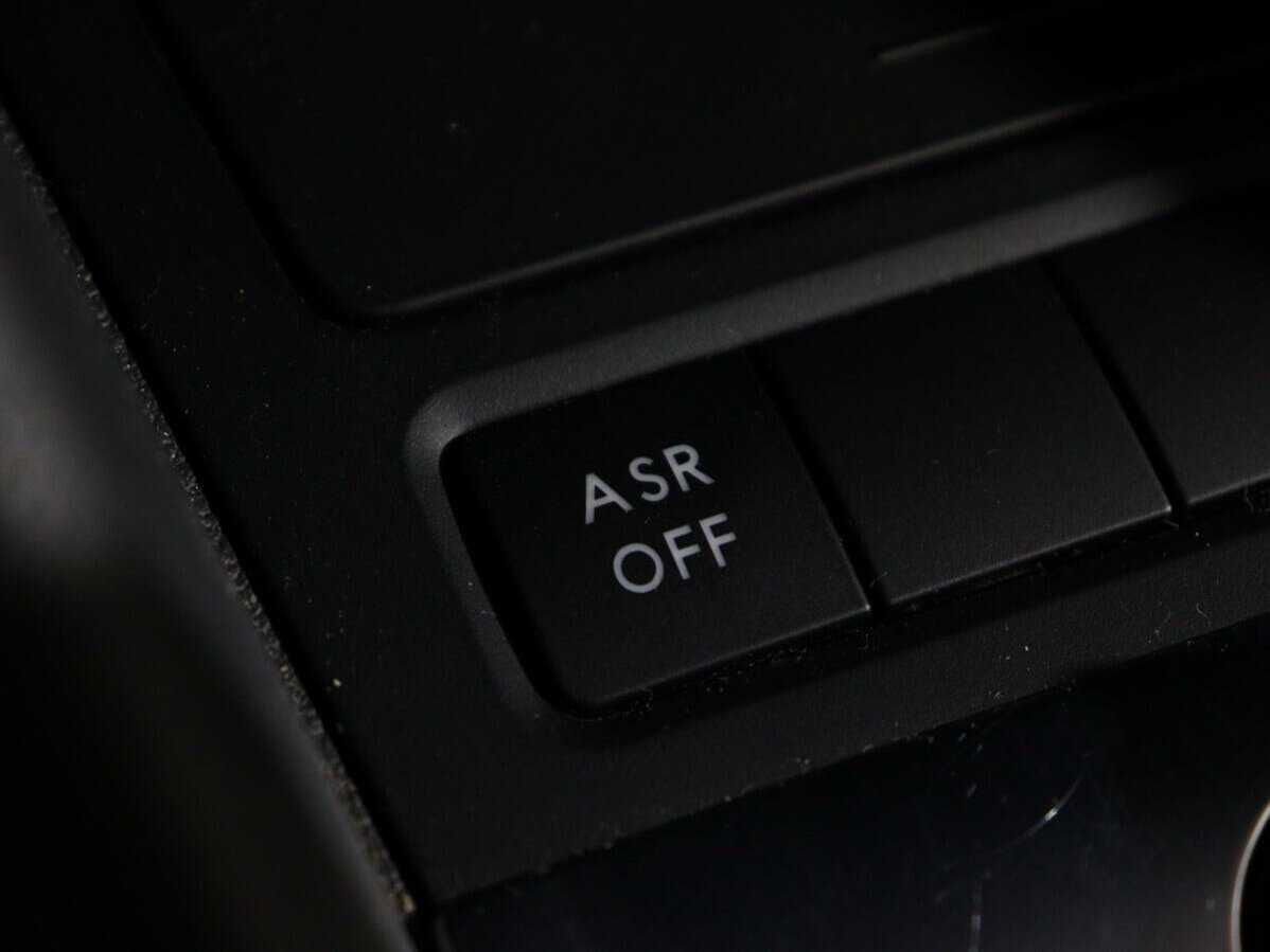 Б/У Фольксваген Гольф 2012 года. Фото: #14