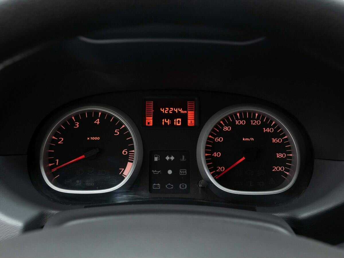 Б/У Рено Дастер 2013 года. Фото: #13