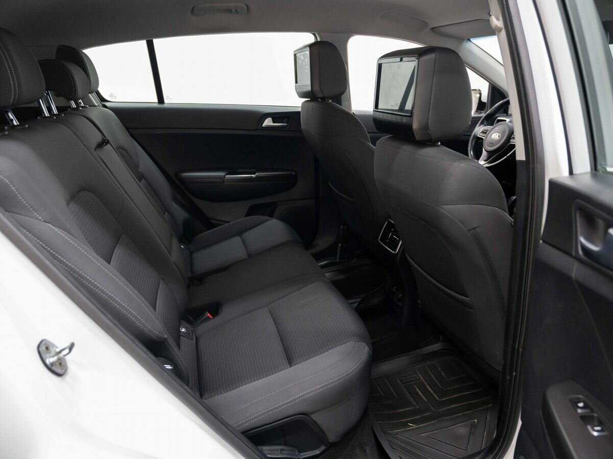 Б/У Киа Спортейдж 2016 года. Фото: #9