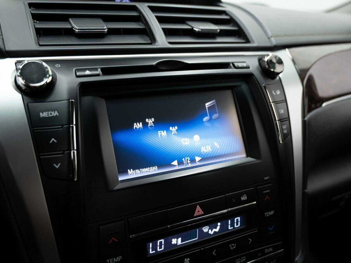 Б/У Тойота Камри 2016 года. Фото: #18