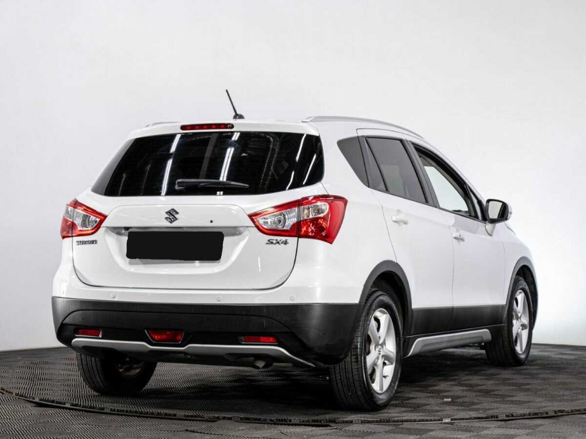 Б/У Сузуки С-Икс4 2014 года. Фото: #3