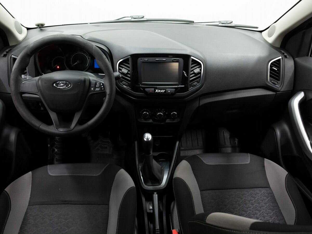 Б/У Лада (ВАЗ) ИКСРЭЙ 2016 года. Фото: #12