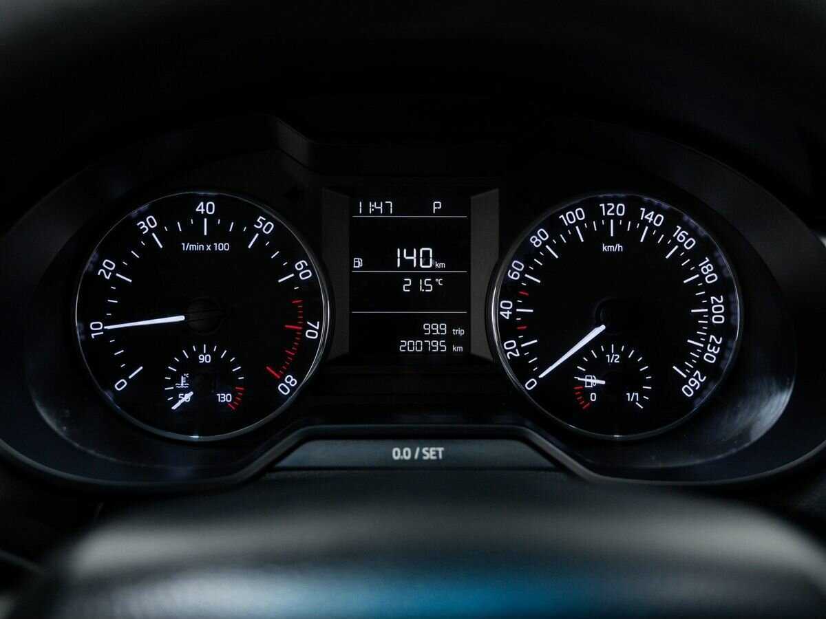 Б/У Шкода Октавия 2017 года. Фото: #18