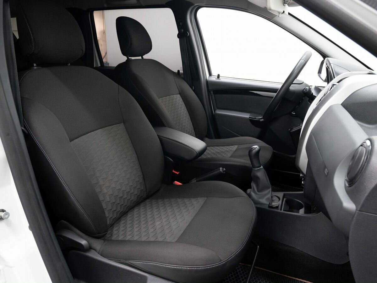 Б/У Лада (ВАЗ) Ларгус 2021 года. Фото: #11