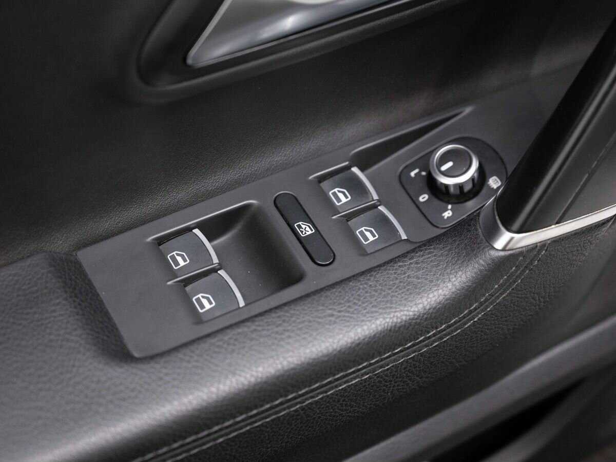 Б/У Фольксваген Пассат ЦЦ 2013 года. Фото: #17