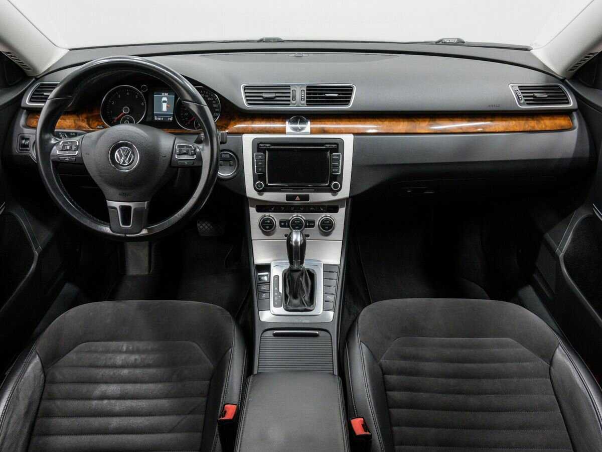 Б/У Фольксваген Пассат 2012 года. Фото: #9