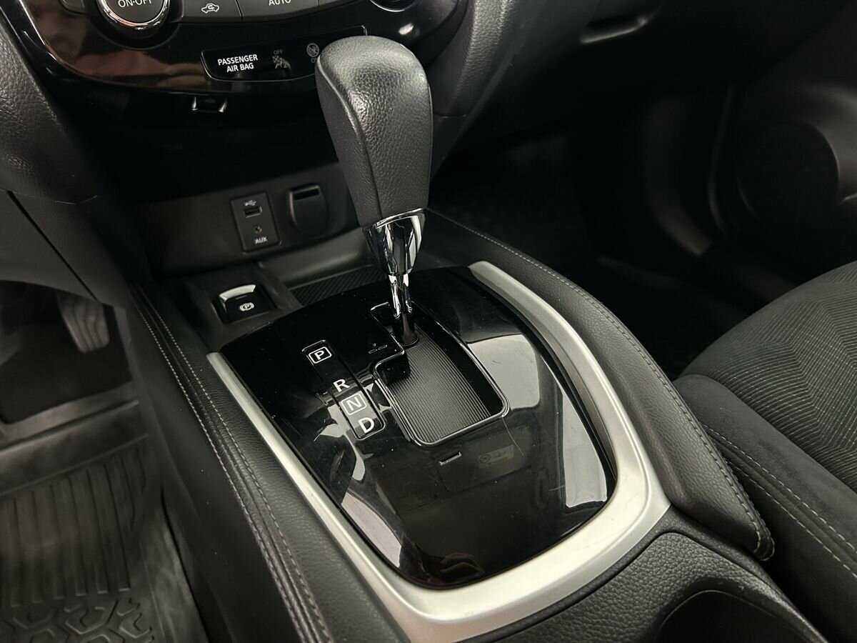 Б/У Ниссан Икс-Трейл 2017 года. Фото: #10