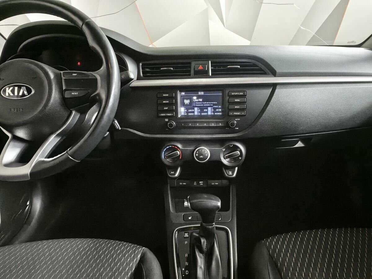 Б/У Киа Рио 2017 года. Фото: #10