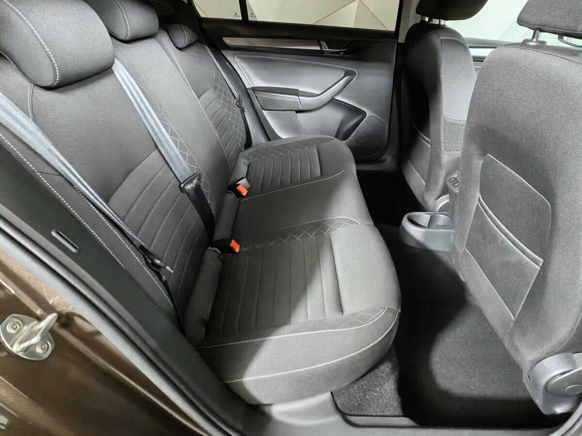 Б/У Шкода Рапид 2018 года. Фото: #11