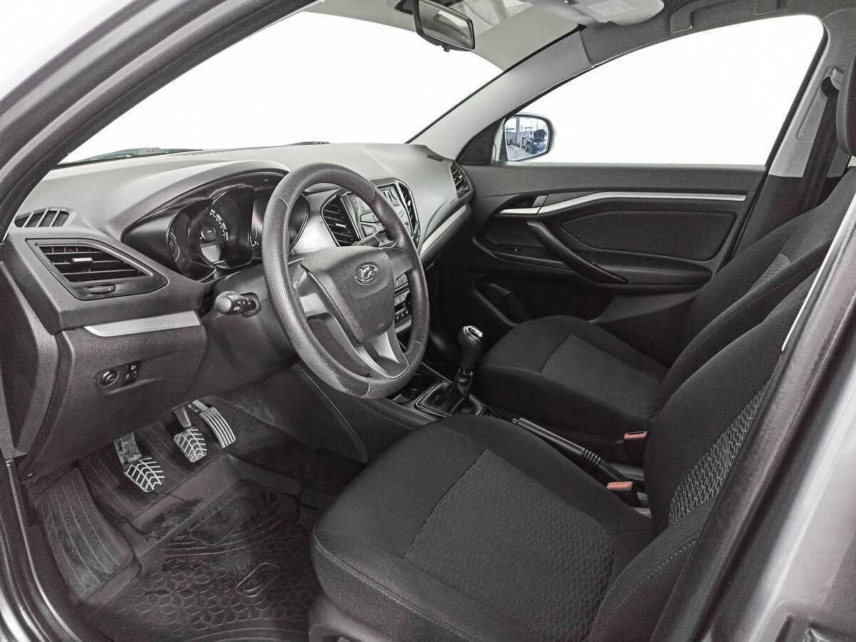 Б/У Лада (ВАЗ) Веста 2017 года. Фото: #15