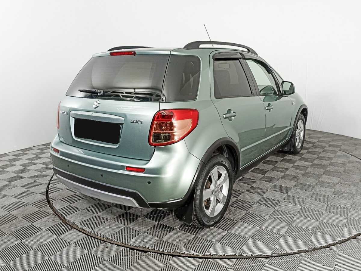 Б/У Сузуки С-Икс4 2013 года. Фото: #3