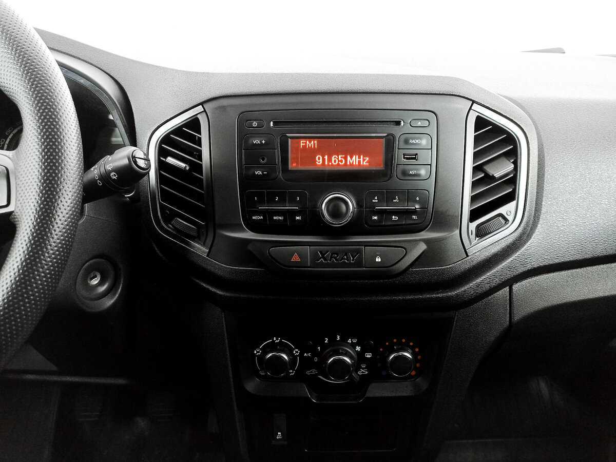 Б/У Лада (ВАЗ) ИКСРЭЙ 2017 года. Фото: #14