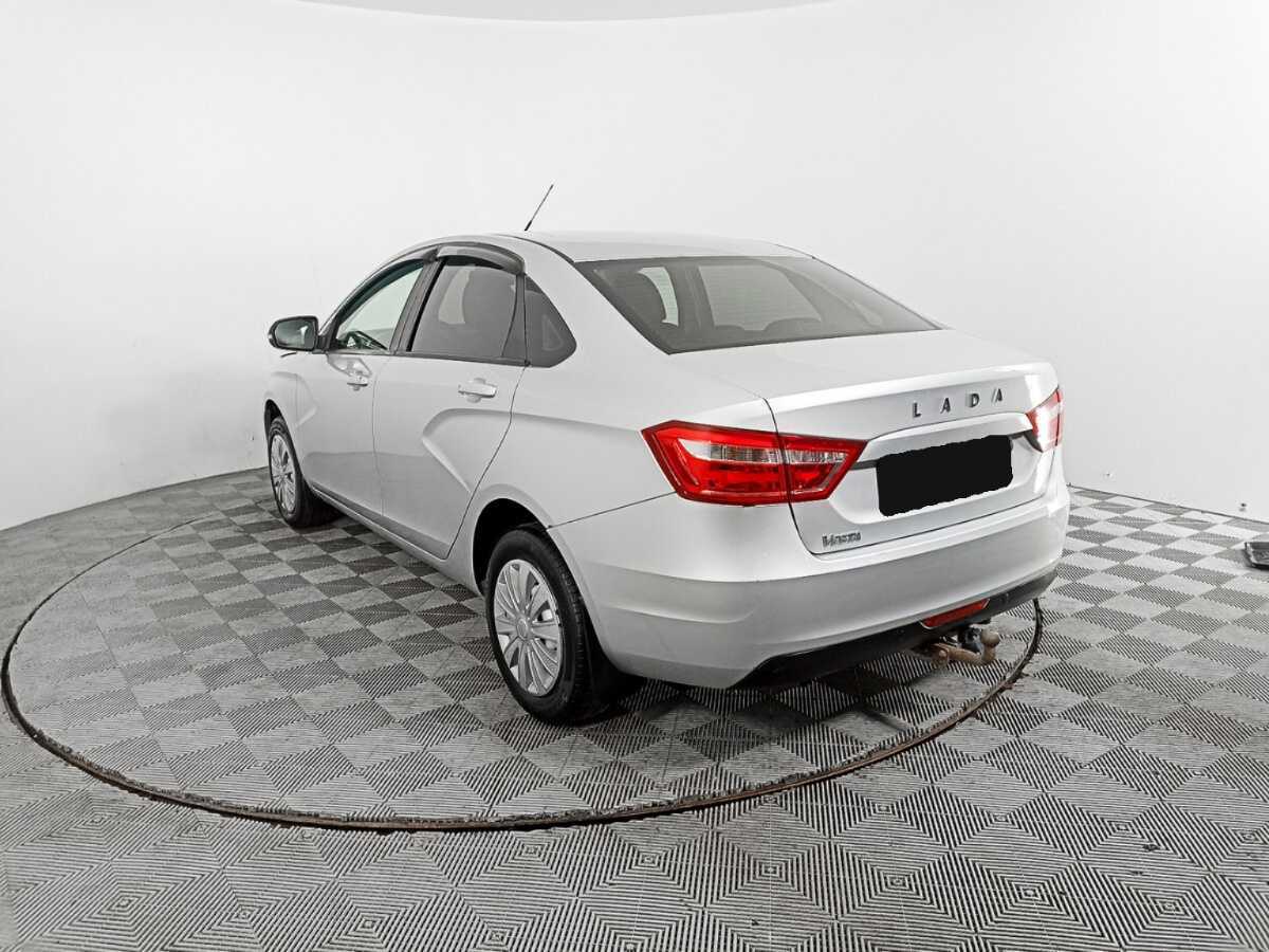 Б/У Лада (ВАЗ) Веста 2017 года. Фото: #6