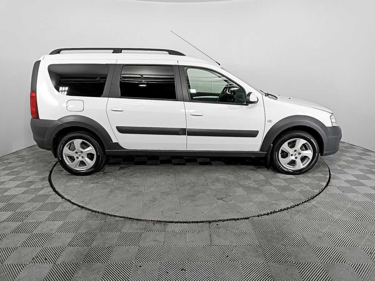 Б/У Лада (ВАЗ) Ларгус 2020 года. Фото: #3