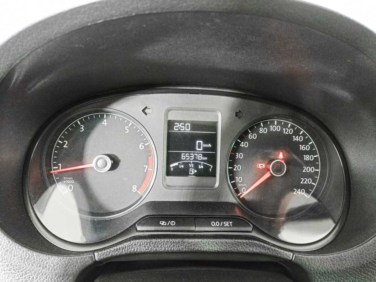 Б/У Фольксваген Поло 2018 года. Фото: #10