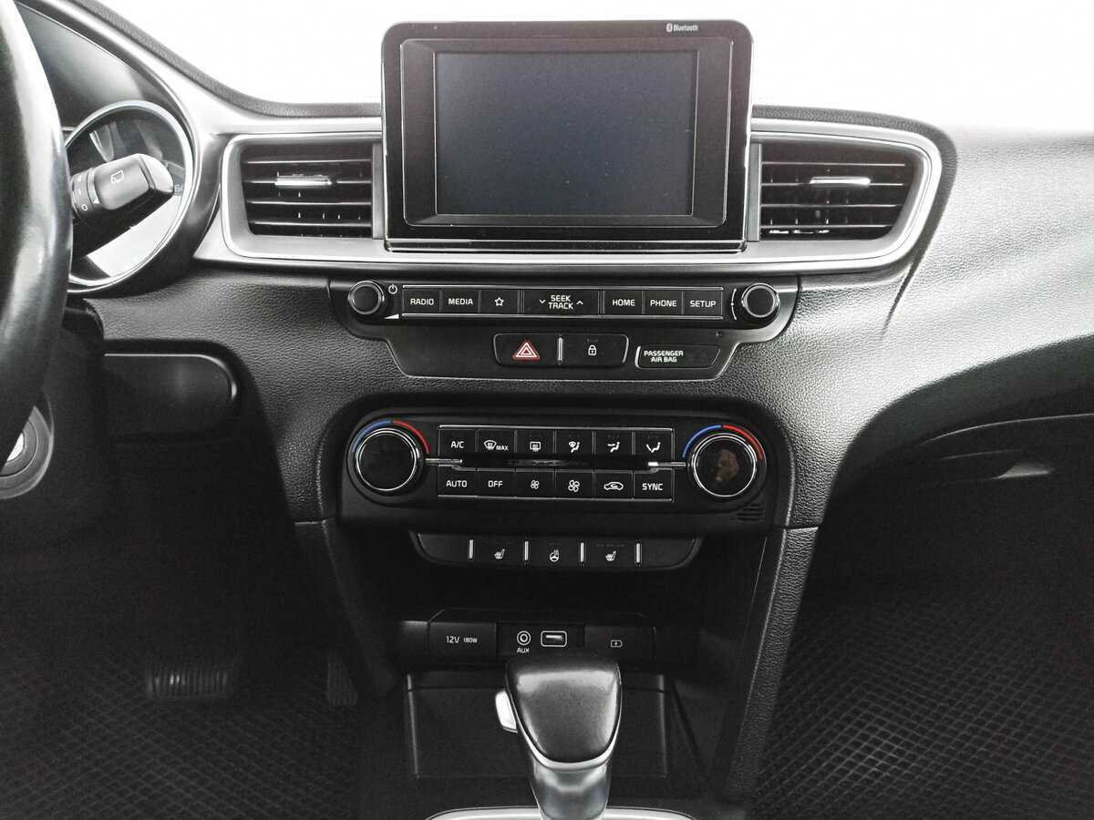 Б/У Киа Сид 2018 года. Фото: #12