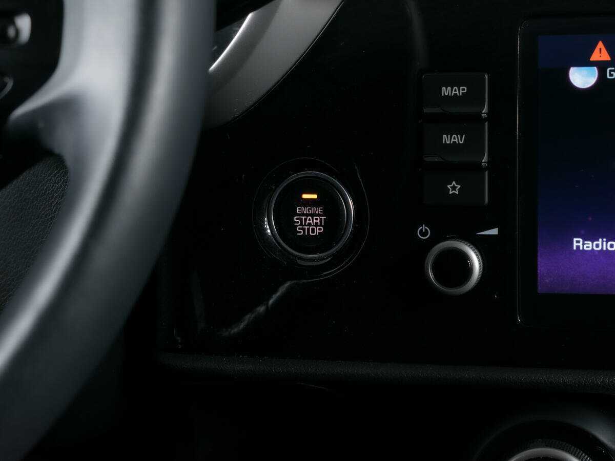 Б/У Киа Рио 2021 года. Фото: #12