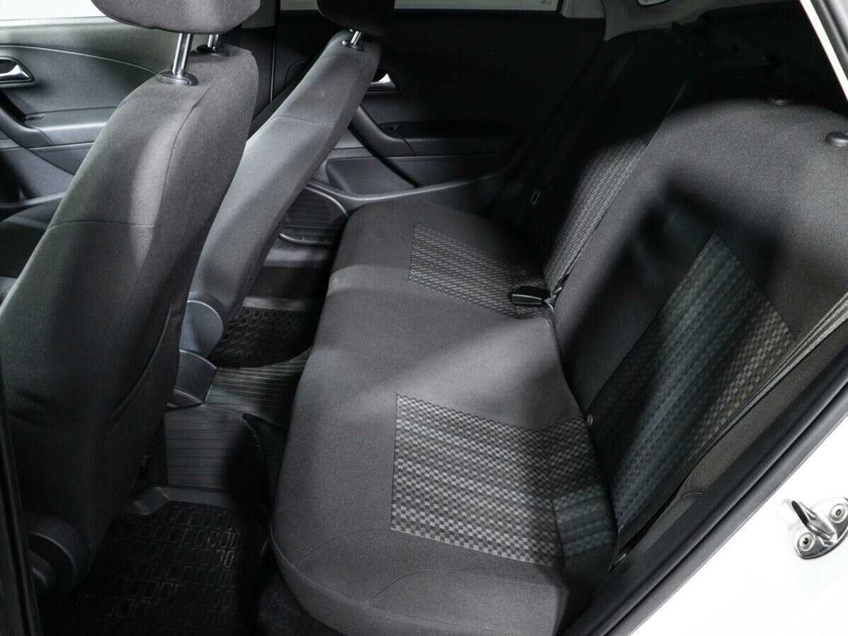 Б/У Фольксваген Поло 2019 года. Фото: #7