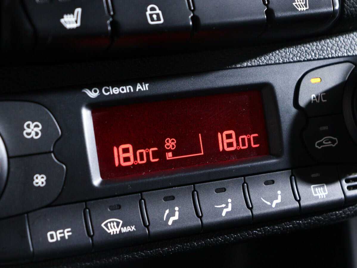 Б/У Киа Сид 2016 года. Фото: #16