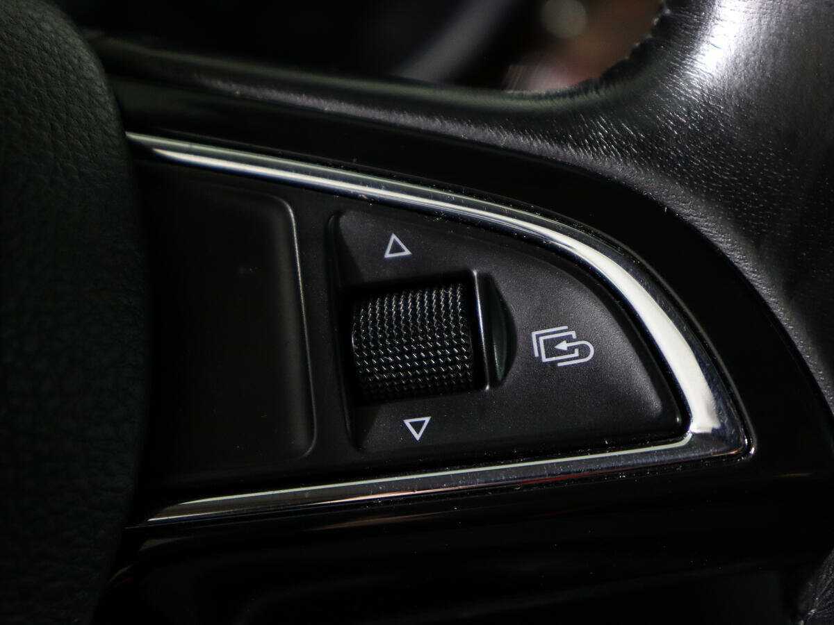 Б/У Шкода Суперб 2014 года. Фото: #19