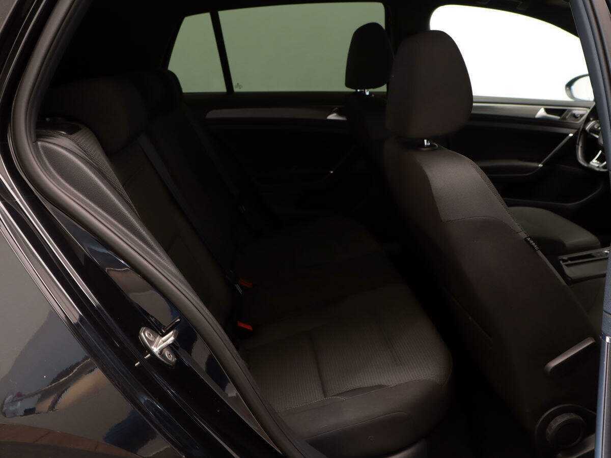 Б/У Фольксваген Гольф 2013 года. Фото: #7