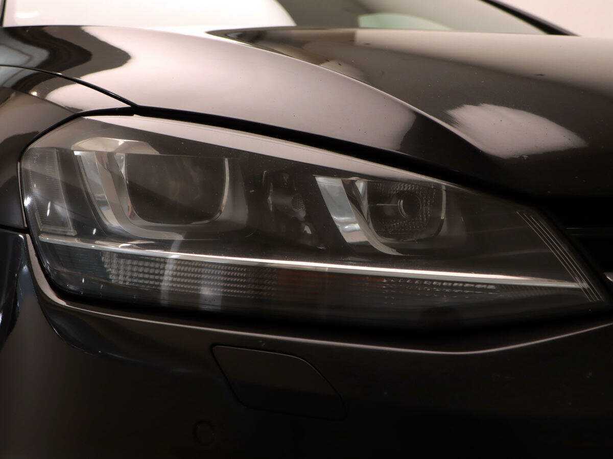 Б/У Фольксваген Гольф 2013 года. Фото: #21