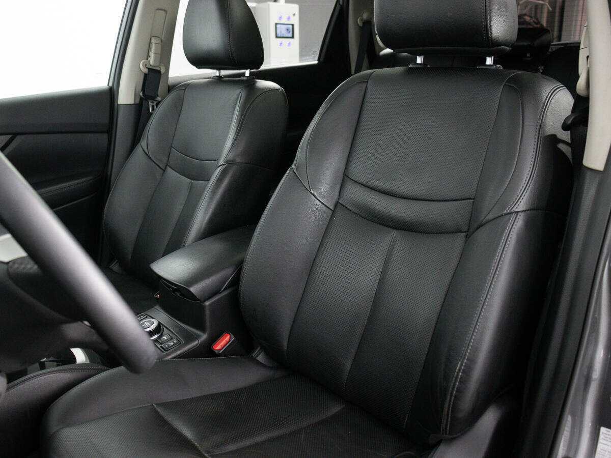 Б/У Ниссан Икс-Трейл 2016 года. Фото: #11